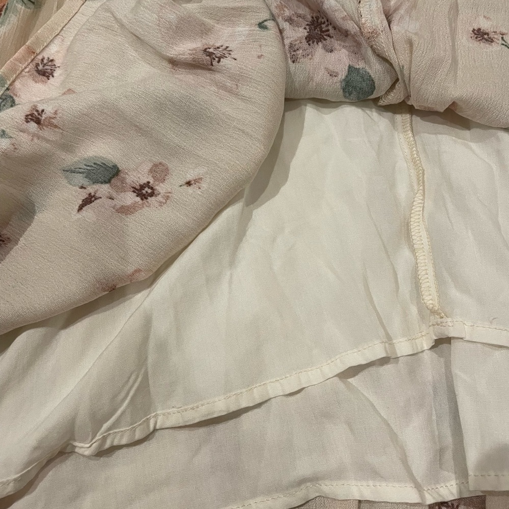 NWT Beige Floral Vneck Mini Babydoll Dress Size small - Picture 8 of 11